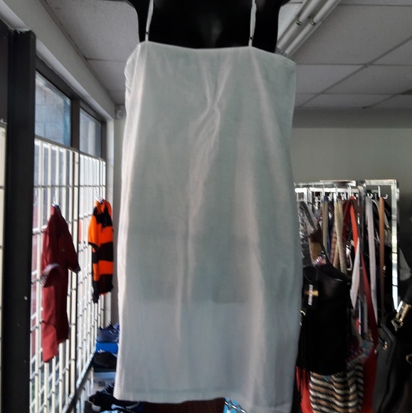 Guess - Picture 2 of 2